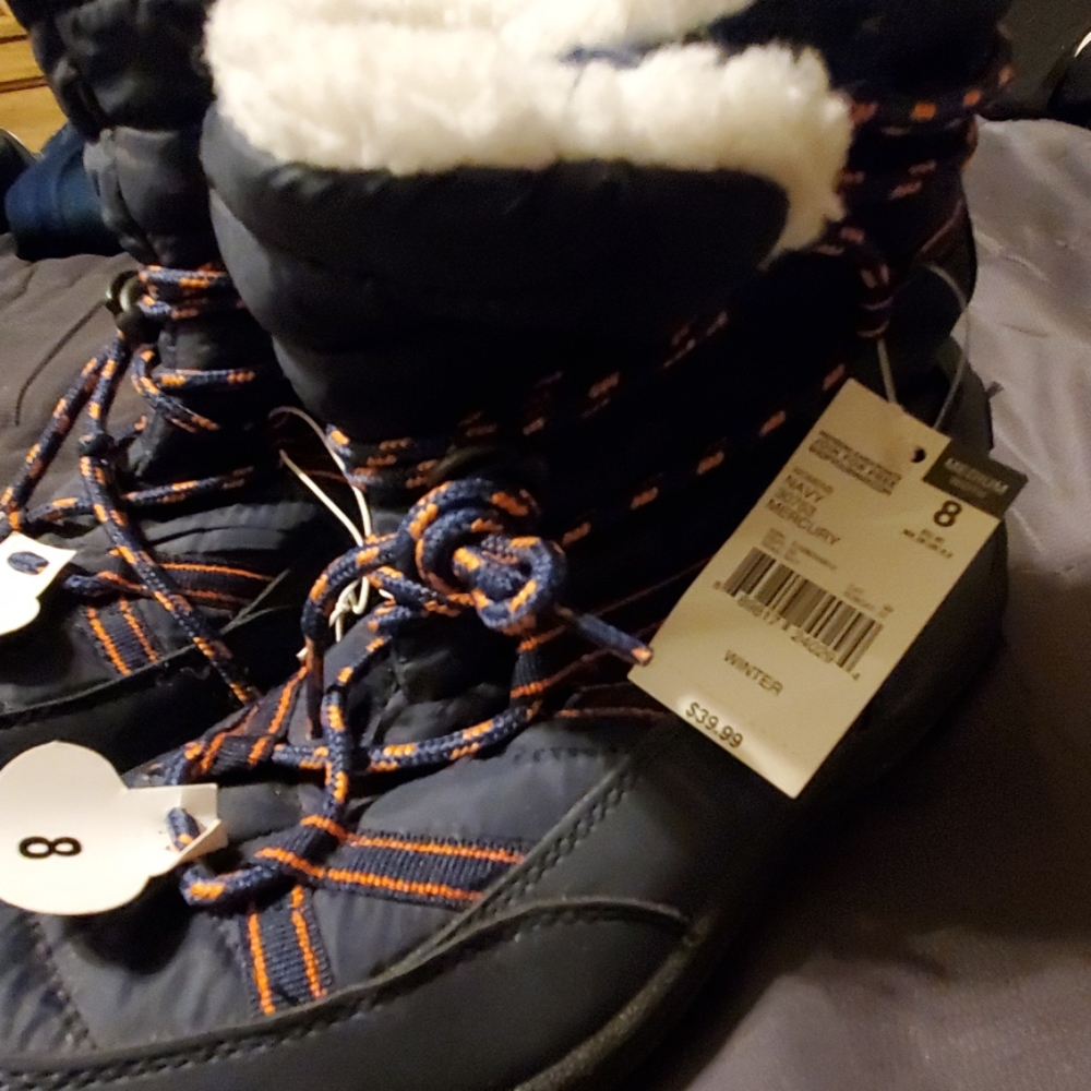 Snow boots - Picture 2 of 3